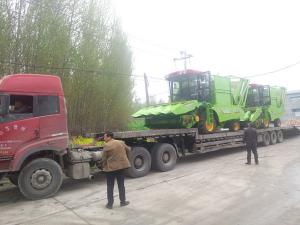 山東東營(yíng)又發(fā)2臺(tái)穗莖兼收玉米收獲機(jī)