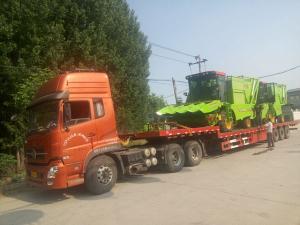  三江市的客戶訂購(gòu)的穗莖兼收玉米收獲機(jī)